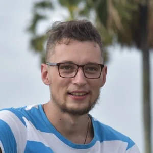 is an outreach manager at Hunter. He is passionate about testing different outreach tactics and sharing results with the community. When he is not connecting with industry leaders you can find him on his motorbike exploring off-the-beaten paths around the world. Antonio Gabrić