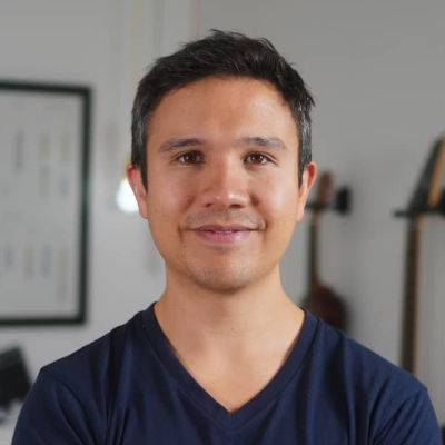 Julian started and grew venture-backed startups with his unique 'data first' approach to Online Marketing. He then founded MeasureSchool.com to help marketers, like him, with the data-driven way of digital marketing. Julian Juenemann