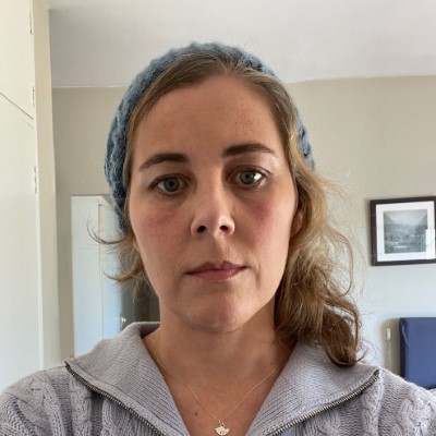 Lene Wandrey is a tech-loving artist, graphic designer and entrepreneur living in South Africa. She's the founder of hot-designs.com. She is passionate about design and productivity. Lene Wandrey